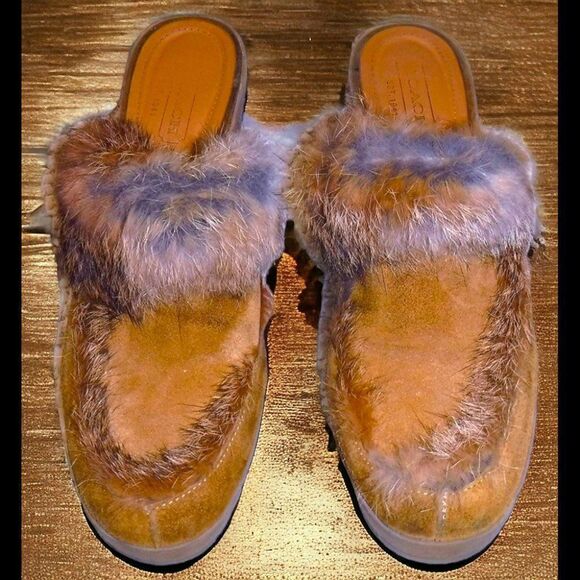 Coach tan suede thick fur accent wedge mules - Picture 2 of 3